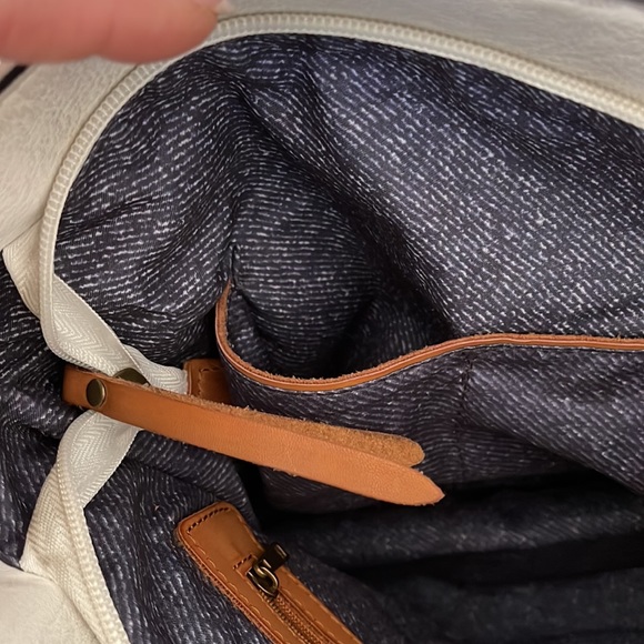 Free People White Distressed Shoulder Bag - Picture 10 of 12